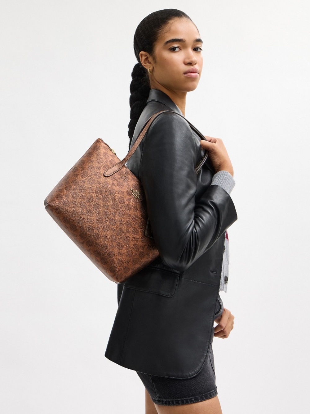 Coach Outlet Fiona Zip Tote Bag In Signature Canvas